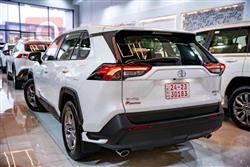 تۆیۆتا ڕاڤ 4